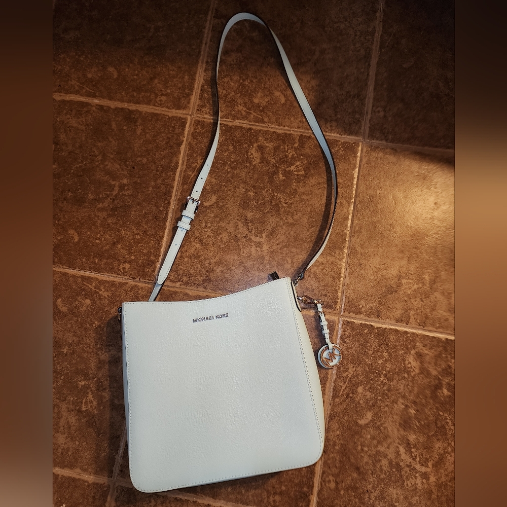 Michael Kors Jet Set Large East West Saffiano Leather Crossbody